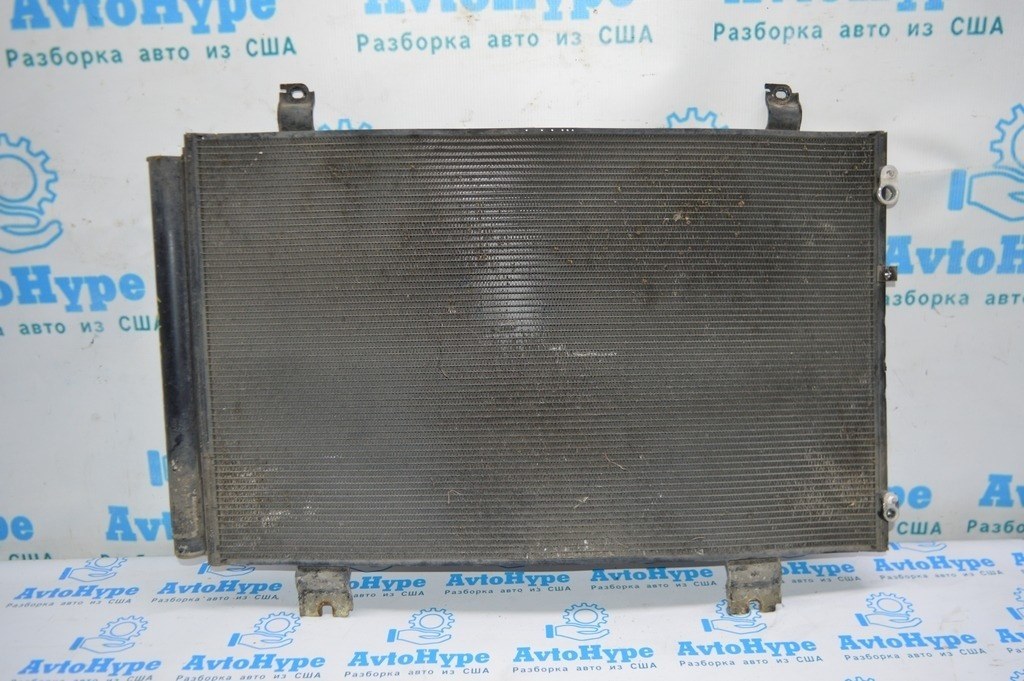 Радиатор кондиционера (конденсер) Lexus LS460 07-12 (01) подогнут (не течет)