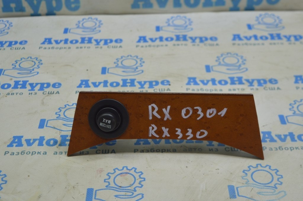Рама декокративная с прикуривателем Lexus RX300 RX330 RX350 RX400h 04-09 (01)