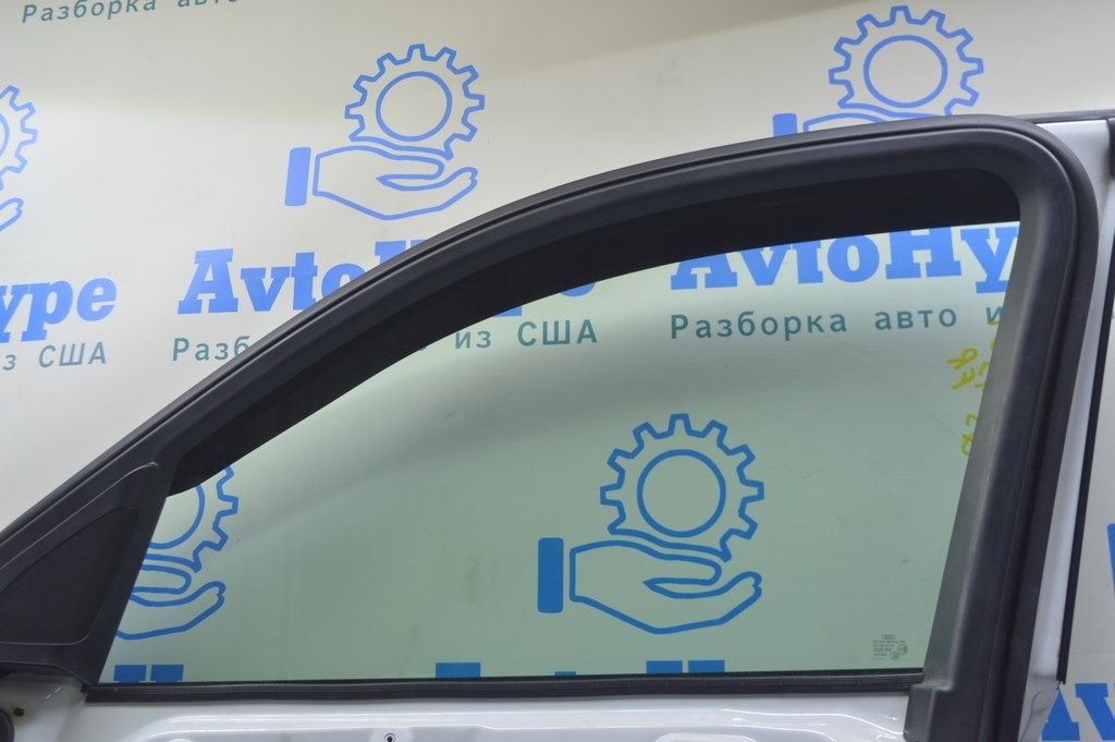 Рамка двери передней правой Audi Q5 8R 09-17 под динамик