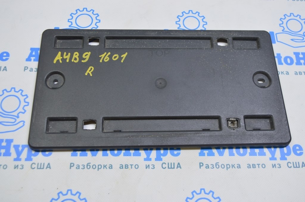 Рамка номерного знака Audi A4 B9 17-