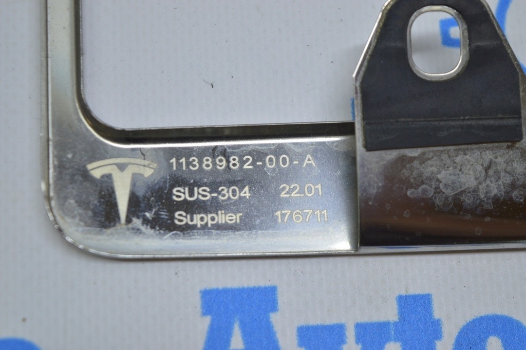 Рамка номерного знака хром Tesla Model 3 18- — фото 3