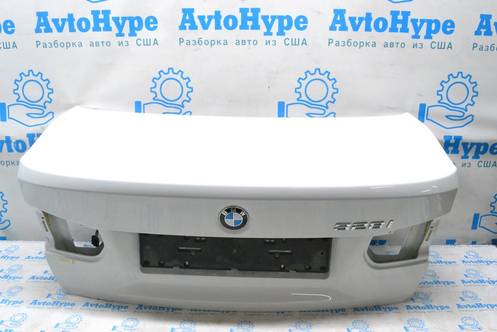 Рамка номерного знака крышки багажника BMW 3 F30 12-18 европа