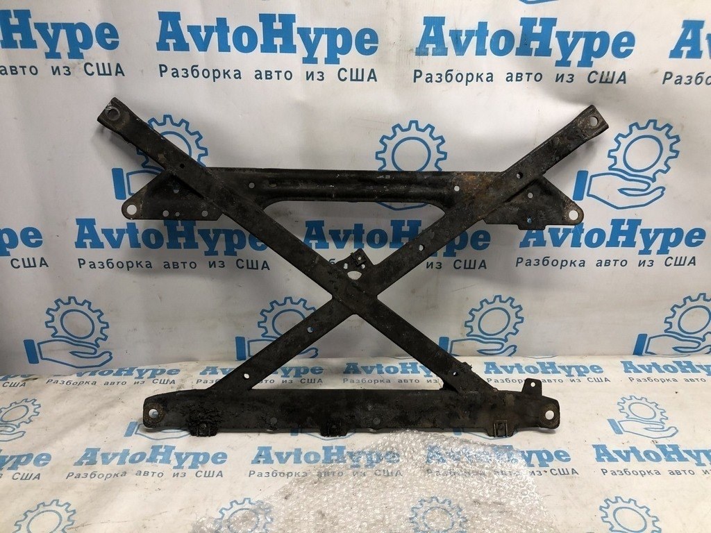 Распорка переднего подрамника Audi A4 B8 13-16 рест (01) горелая