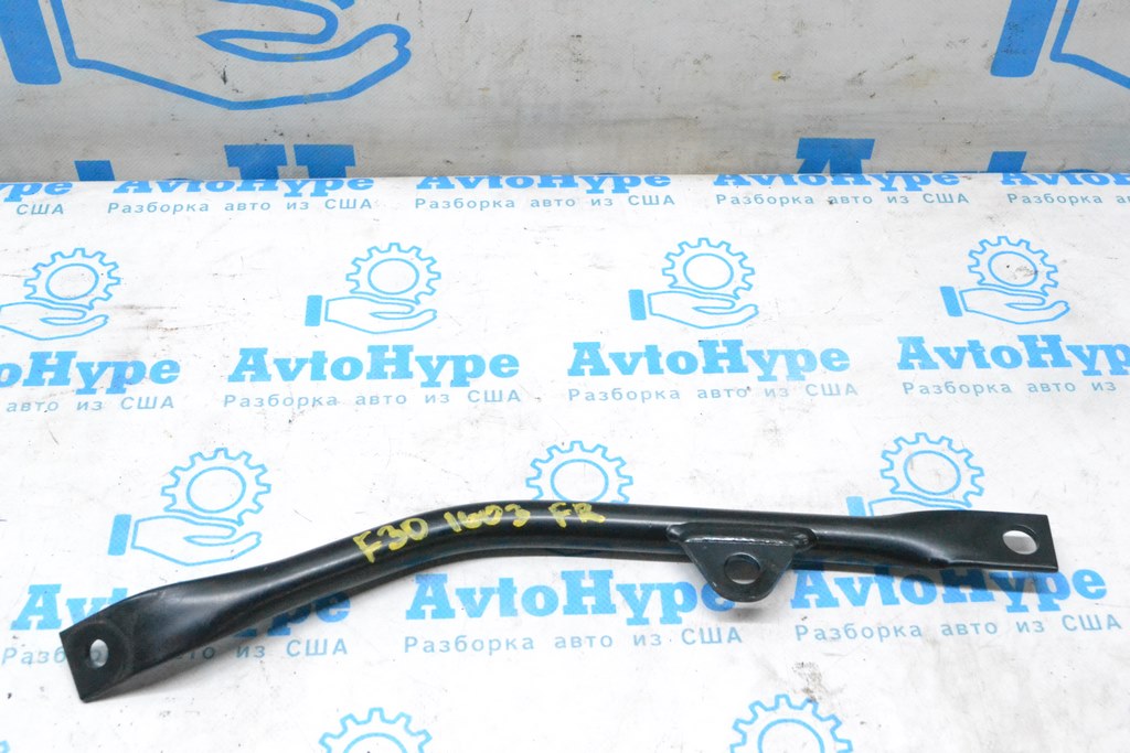 Распорка правого стакана BMW F30 12-18 (03)
