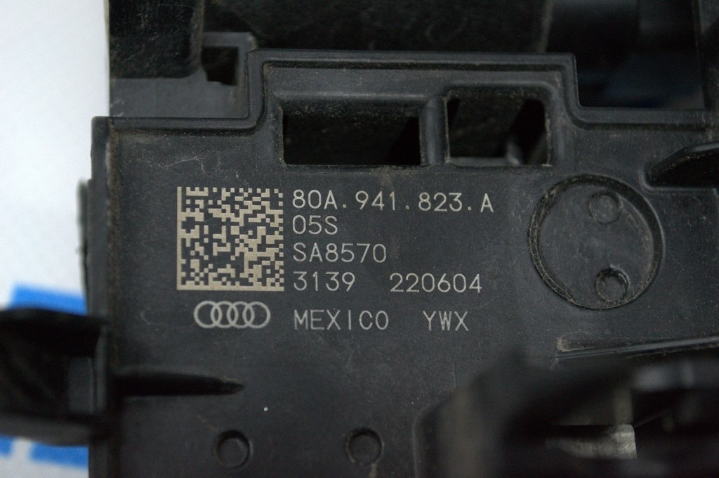 Распределительная плита Audi Q5 80A 18-24 8w0941824ak — фото 4