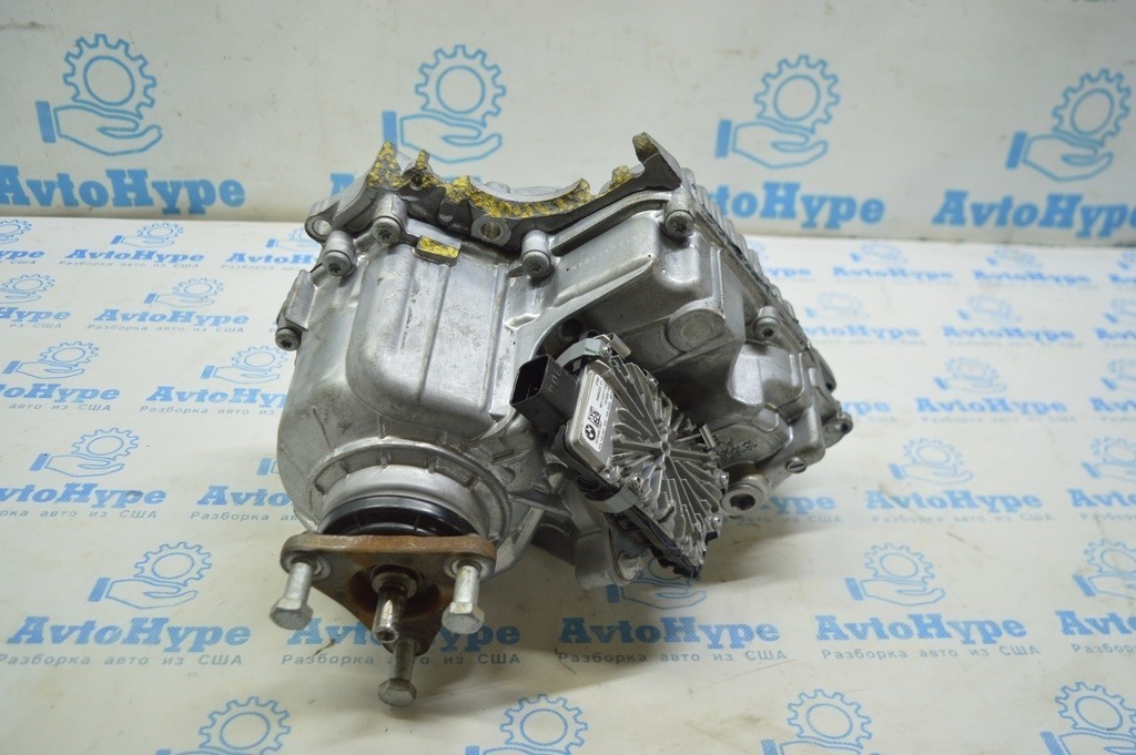 Раздатка BMW X3 G01 18-23 (01) деф. переходной плиты