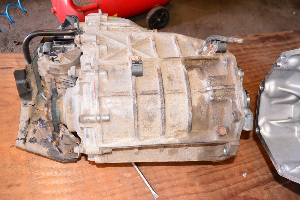 Раздатка Toyota Sequoia 08-16 AWD 128к — фото 3