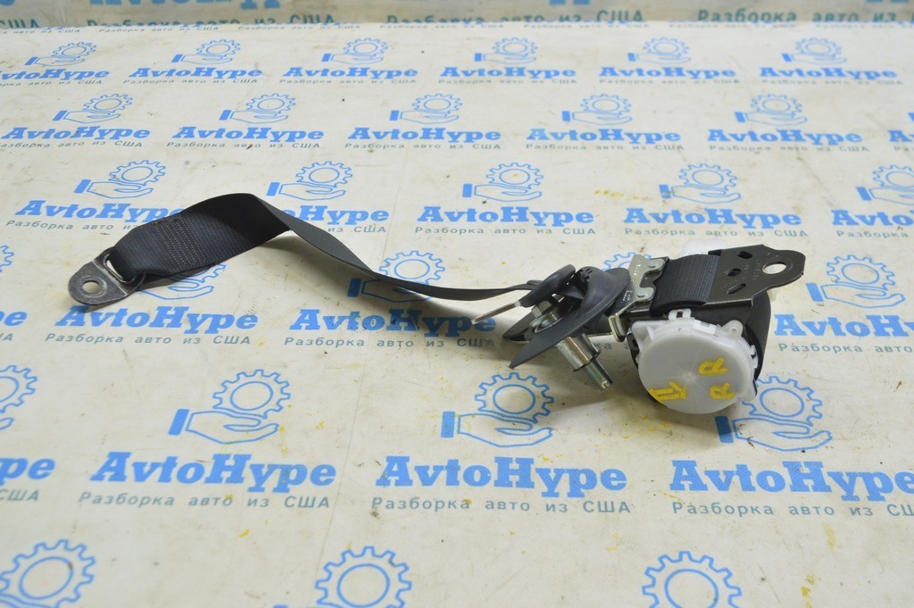 Ремень безопасности 2-го ряда задний правый Toyota Highlander 20- черный — фото 3