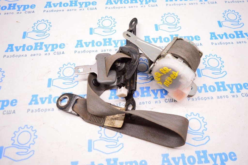Ремень безопасности 3 ряд лев Toyota Sequoia 2008-2022 — фото 3