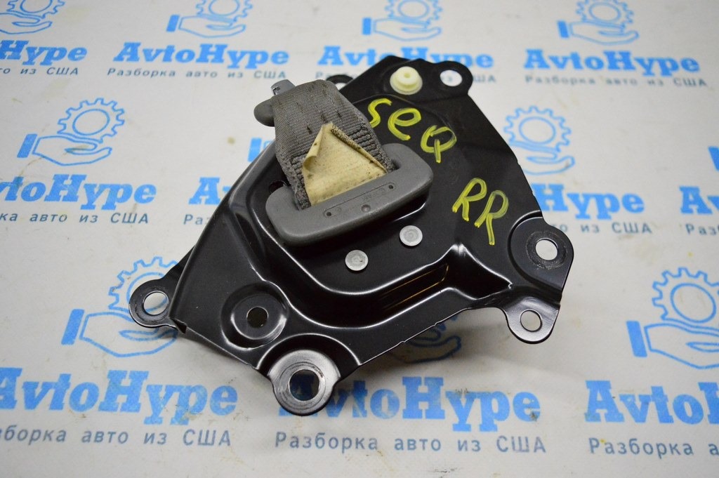 Ремень безопасности 3 ряд прав Toyota Sequoia 2008-2022