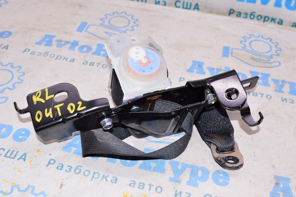 Ремень безопасности зад лев Subaru Outback 15-19 черн