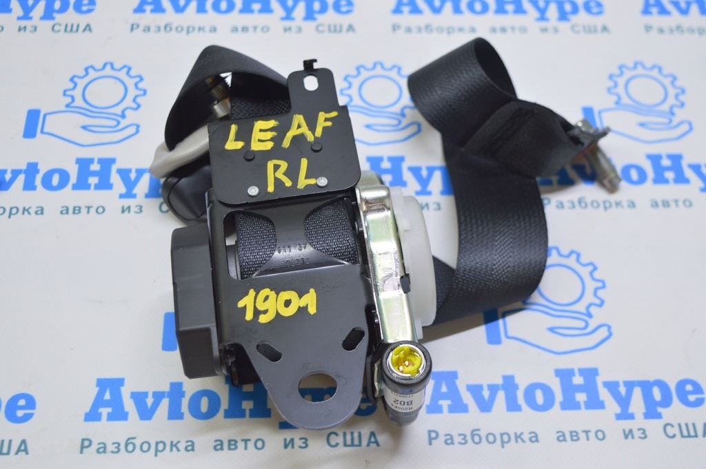 Ремень безопасности задний левый Nissan Leaf 18-20 черный с пиропатроном (01)