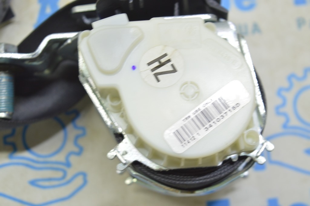Ремень безопасности задний центр Hyundai Sonata 11-15 черн — фото 4