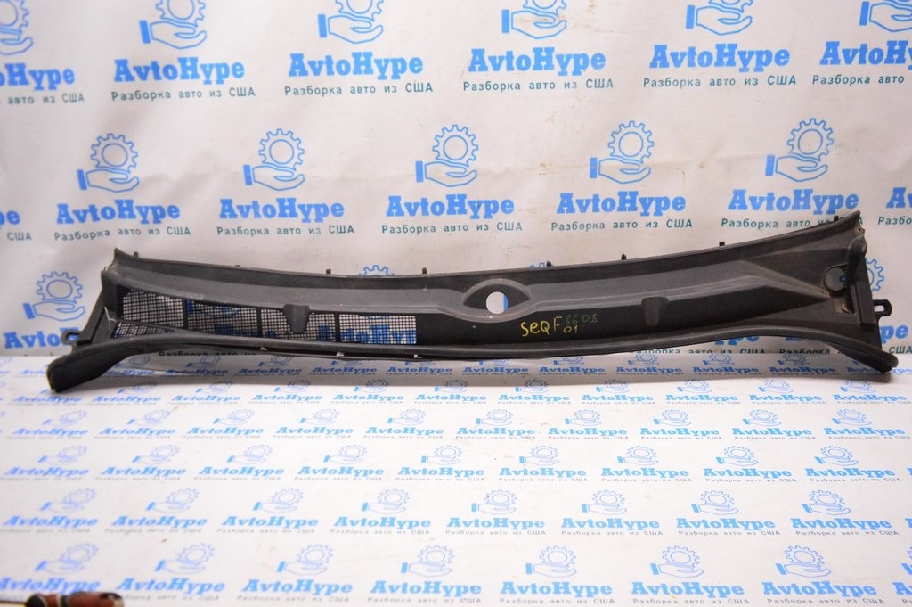 Решетка дворников (пластик) Toyota Sequoia Tundra 2008-2022