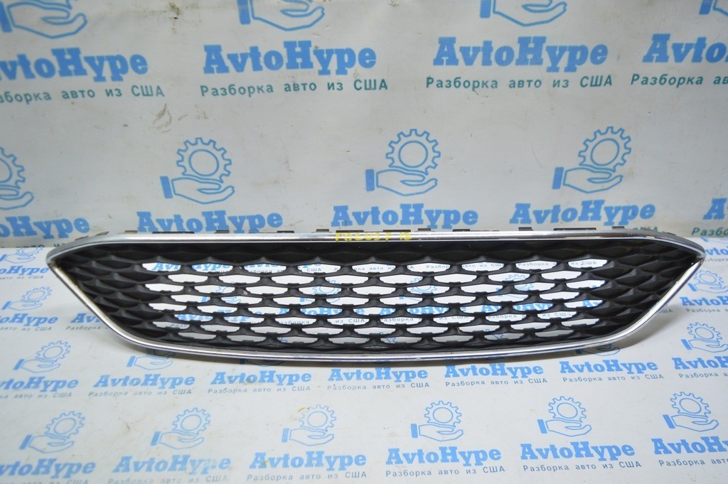 Решетка радиатора Ford Focus mk3 15-18 рест хром (ликвид 3)