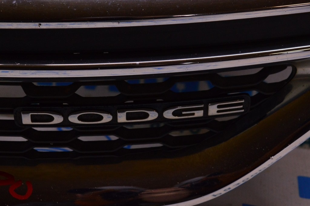 Решетка радиатора grill Dodge Journey 11- хром с эмблемой (04) — фото 2