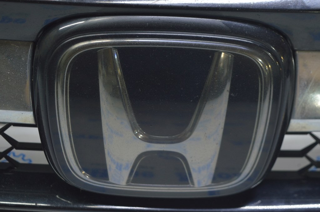 Решетка радиатора grill Honda Clarity 18-21 usa в сборе (02) трещины, царапина — фото 4