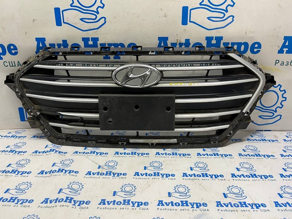 Решетка радиатора grill Hyundai Elantra AD 17-18 дорест матовый хром (01) деф.