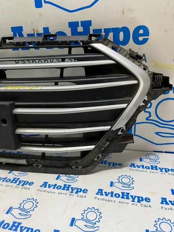 Решетка радиатора grill Hyundai Elantra AD 17-18 дорест матовый хром (01) деф. — фото 2