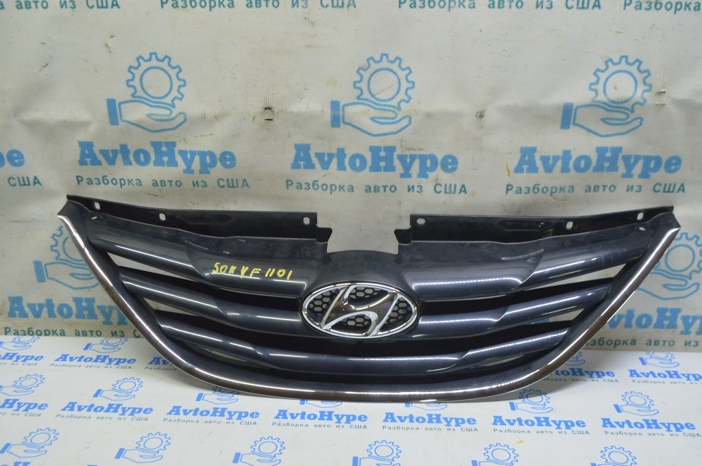 Решетка радиатора grill Hyundai Sonata 11-15 с эмблемой