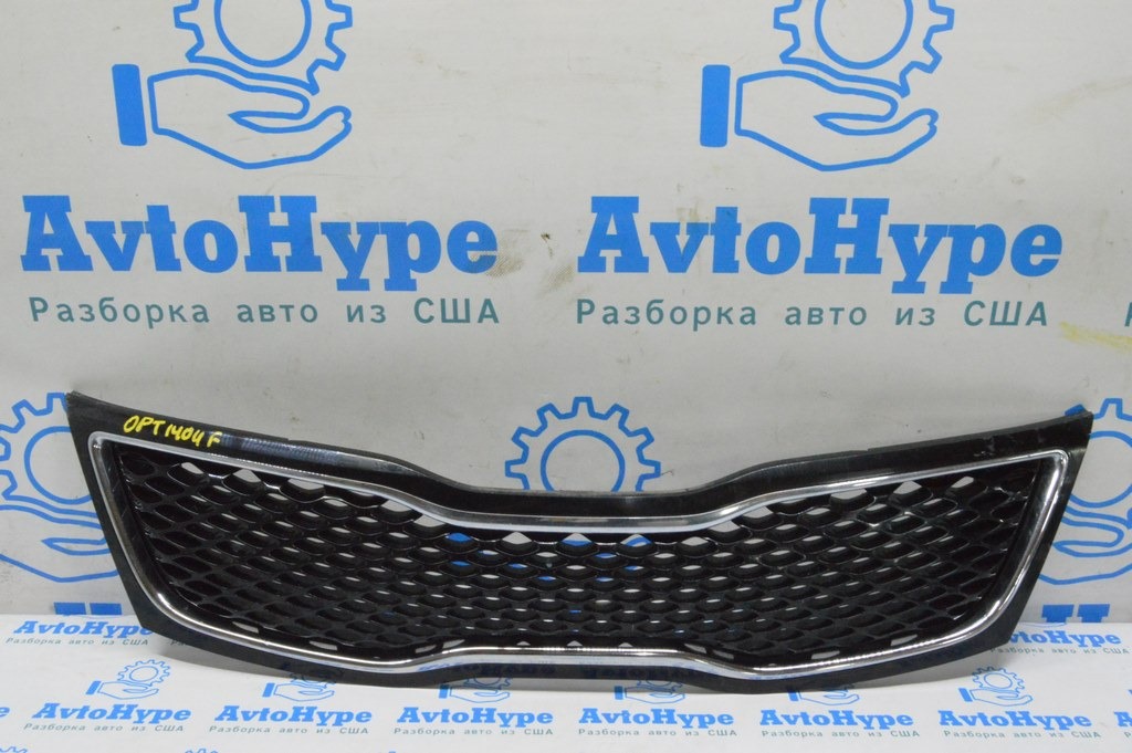 Решетка радиатора grill Kia Optima 14-15 рест hybrid (04) царапины, сломаны крепления
