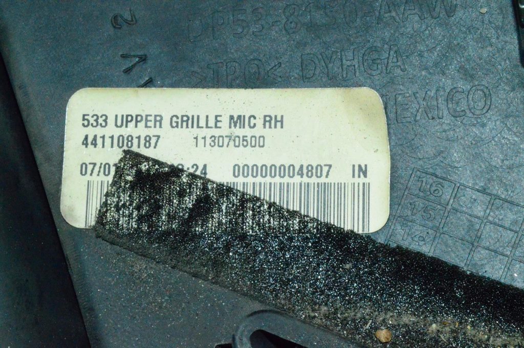 Решетка радиатора grill лев Lincoln MKZ 13-16 хром (04) DP5Z-8201-BA — фото 3
