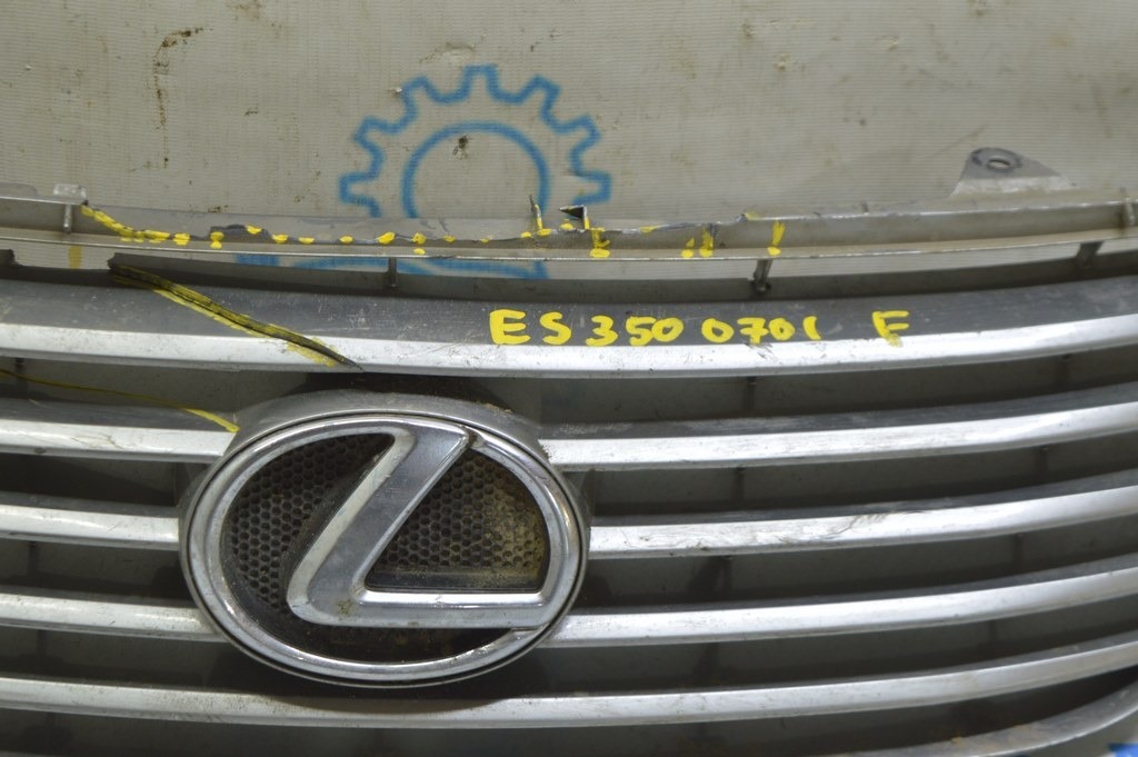 Решетка радиатора grill Lexus ES350 07-09 (01) треснута, нет фрагмента — фото 2