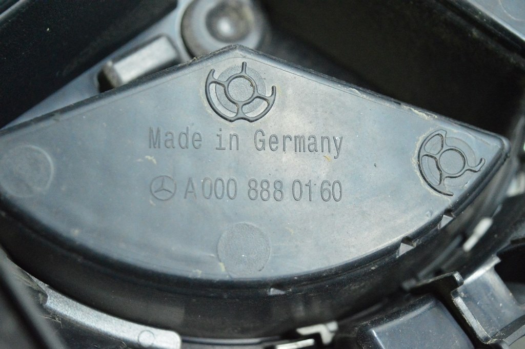 Решетка радиатора grill Mercedes GLC X253 16- со значком A0008880160 (01) — фото 3