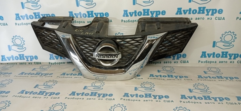 Решетка радиатора grill Nissan Rogue 14-16 без камеры (05)