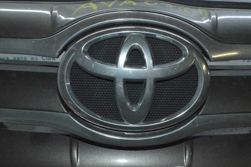 Решетка радиатора grill Toyota Avalon 05-12 (01) с эмблемой — фото 2