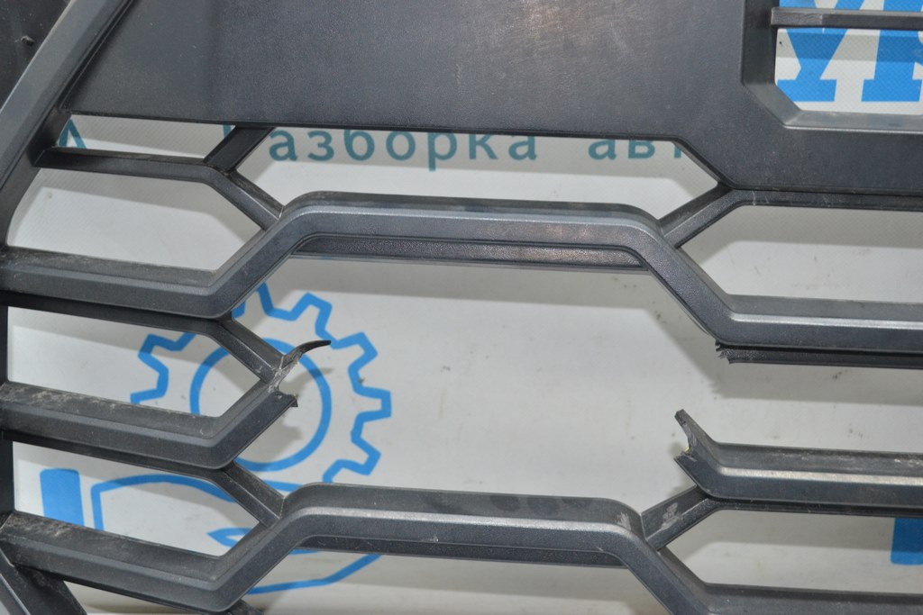 Решетка радиатора grill Toyota Tundra 22- (01) дефект нет фрагмента — фото 2