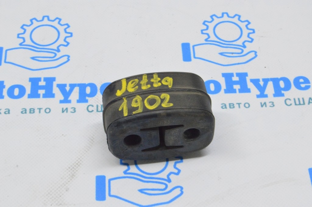 Резинка крепления задней бочки передняя VW Jetta 19-