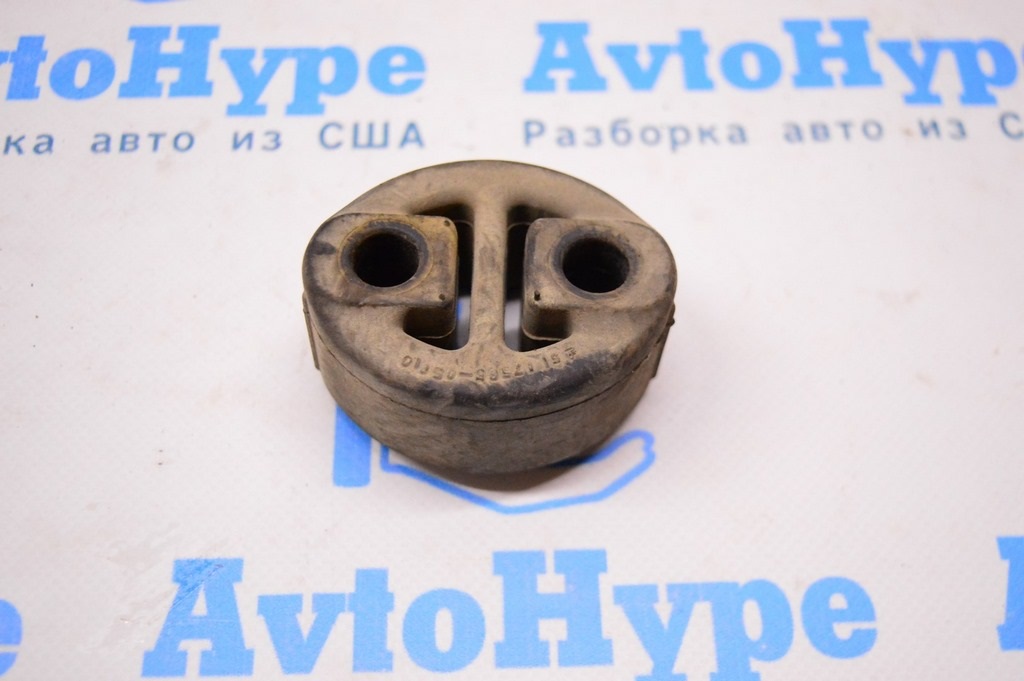 Резинка кронштейн глушителя (любой) Toyota Sequoia 2008-2022 — фото 2