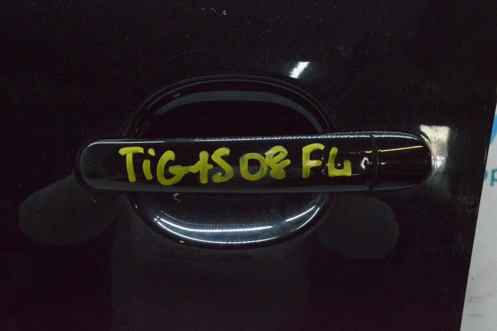 Ручка двери внешняя перед лев VW Tiguan 09-17 keyless