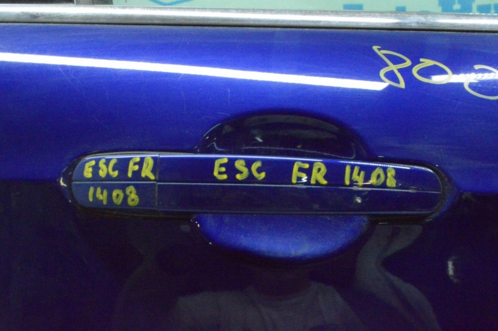 Ручка двери внешняя перед прав Ford Escape MK3 13- синий цвет J4(08)