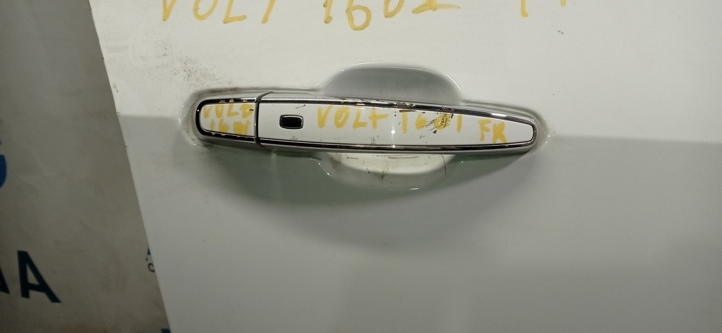 Ручка двери внешняя перед прав keyless Chevrolet Volt 16-