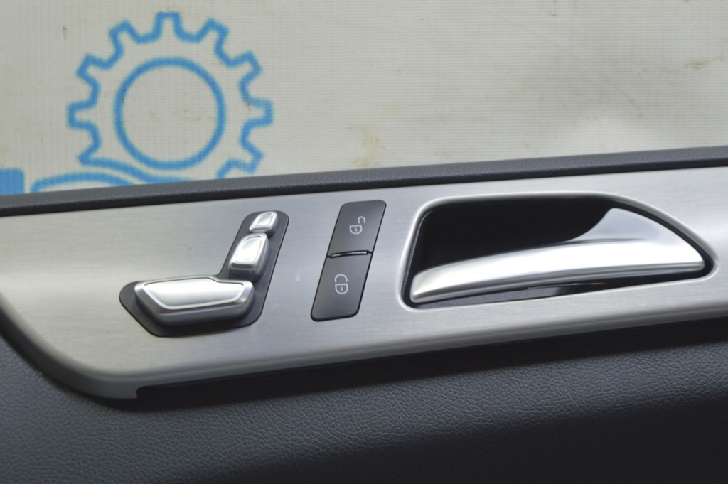 Ручка двери внутренняя перед прав Mercedes GLE-class C292 12-19