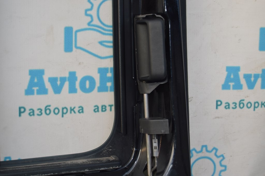 Ручка двери внутренняя зад лев VW Multivan T5 09-15 черн