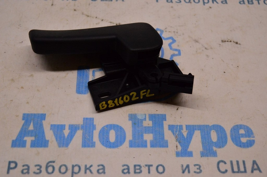Ручка открывания капота VW Passat b8 USA салонная