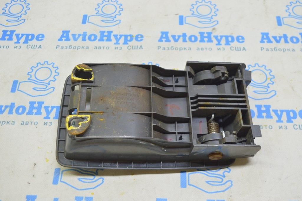 Ручка заднего сиденья (3 ряд) Toyota Sienna 11-14 (01) трещины, потёрта — фото 2