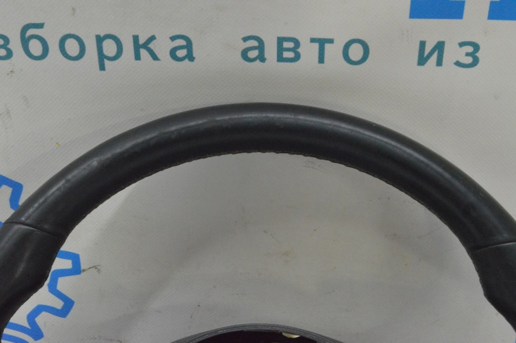 Руль (голый) Kia Optima 11-15 кожа черн (04) потёрт, тычка — фото 2