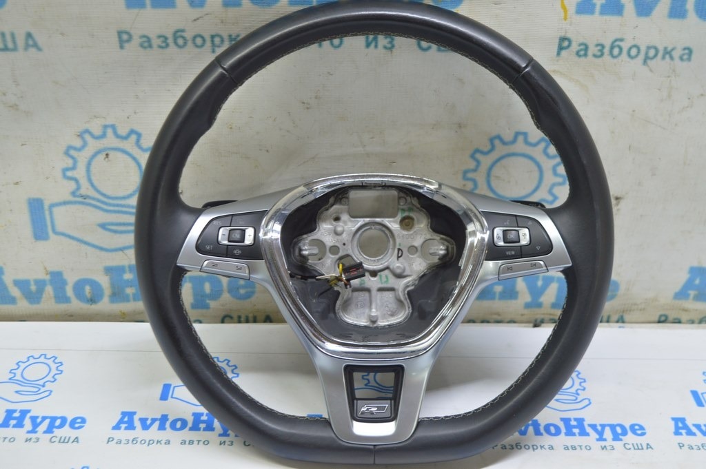 Руль (голый) VW Touareg 18- черн, кожа, белая строчка (01)