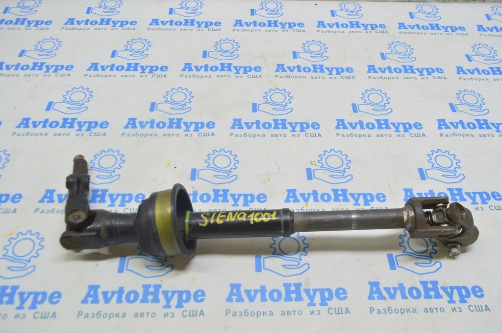 Рулевой карданчик Toyota Sienna 11-20 (01) Реал М