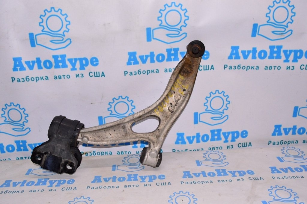Рычаг нижний перед лев Ford Focus mk3 11-18 алюминиевый R16-18 (06) небольшие трещинки сайлент