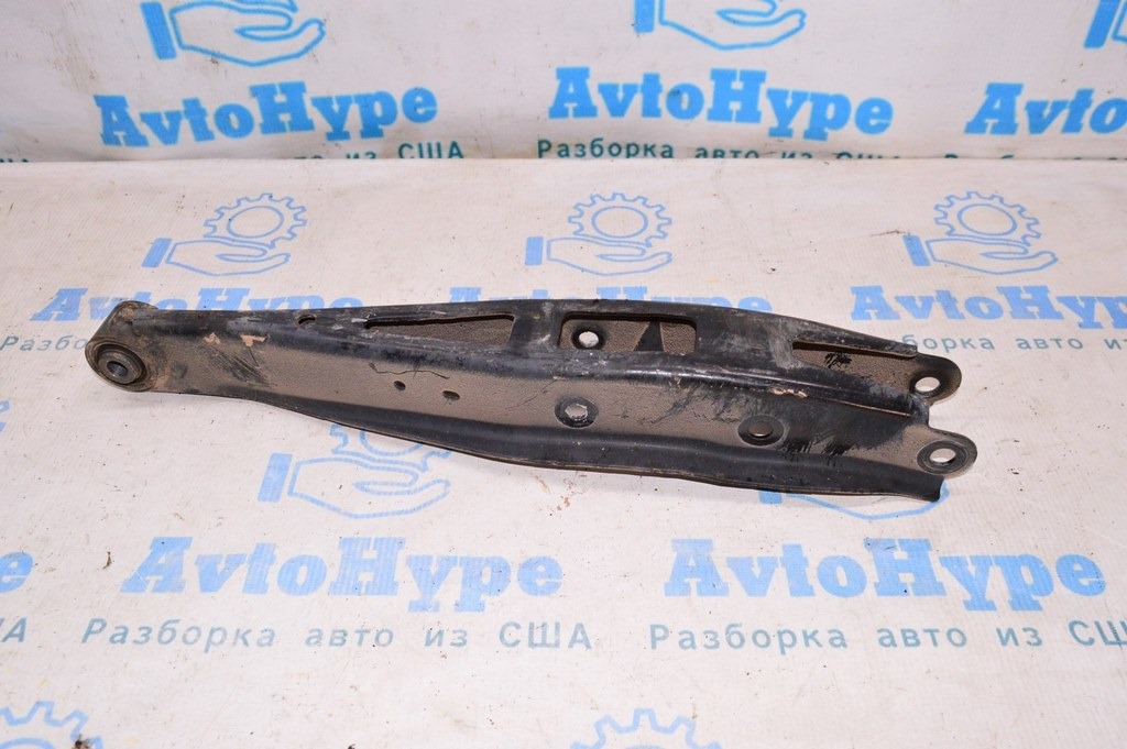 Рычаг нижний зад лев Subaru Outback 15-19 (02)