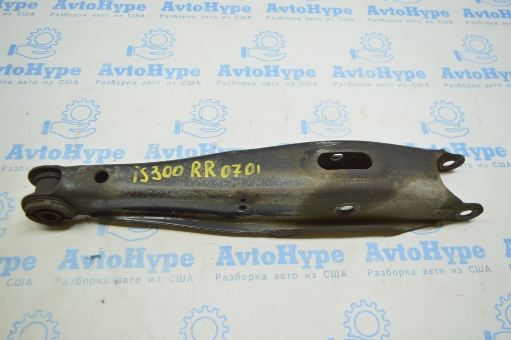 Рычаг нижний задний правый Lexus IS250 IS300 IS350 06-13 (01)
