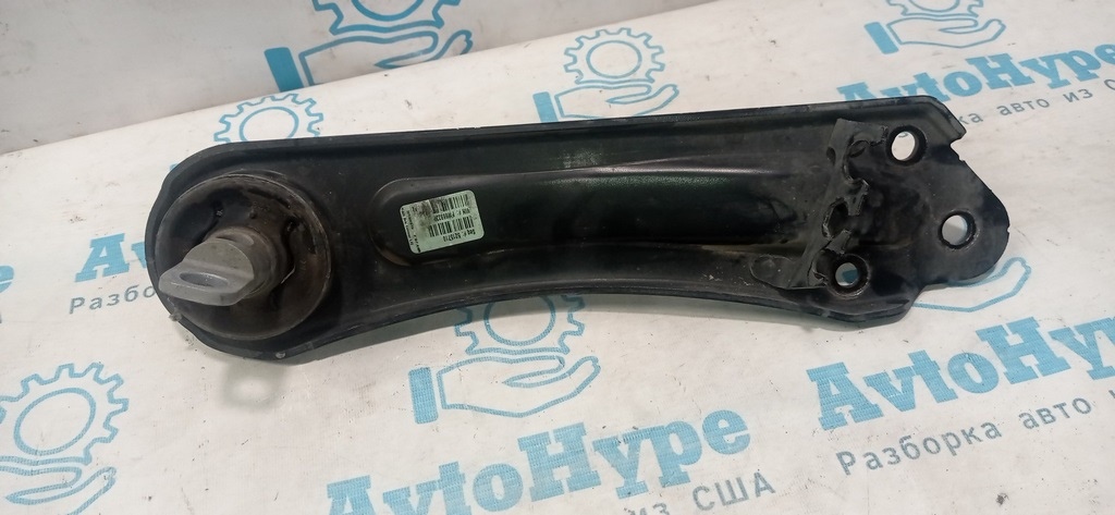 Рычаг продольный зад лев Jeep Cherokee KL 14- (04)
