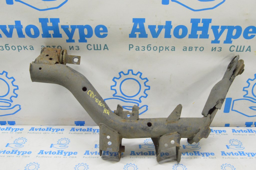 Рычаг продольный зад прав Honda CRV 07-09 (01) ржавый,