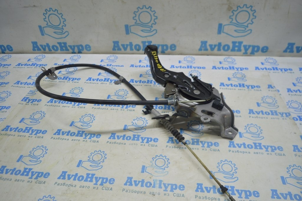 Рычаг стояночного тормоза с тросом Lexus RX300 RX330 RX350 04-09