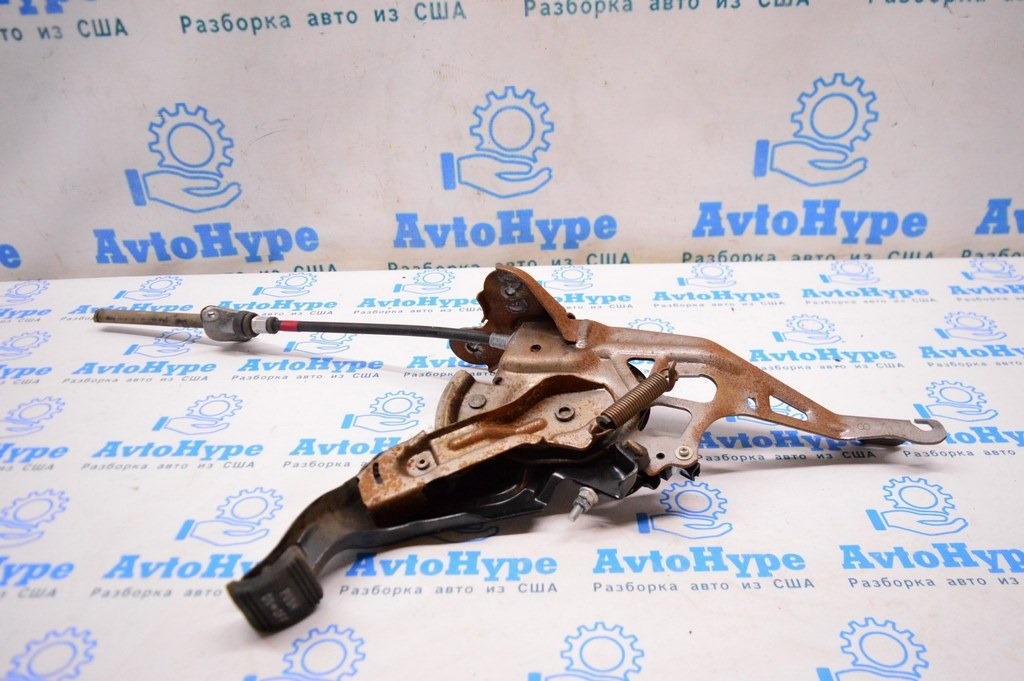 Рычаг стояночного тормоза ,трос обрезан Toyota Sequoia 2008-2022 (01)